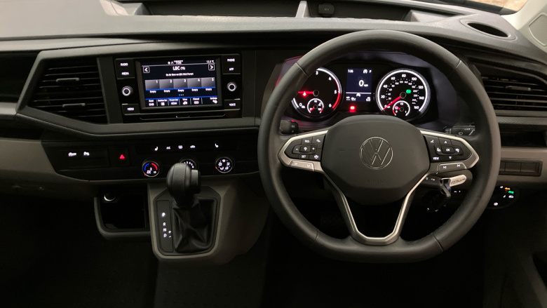 Volkswagen Transporter T32 Lwb Diesel 2.0 TDI 150 Highline Kombi Van DSG